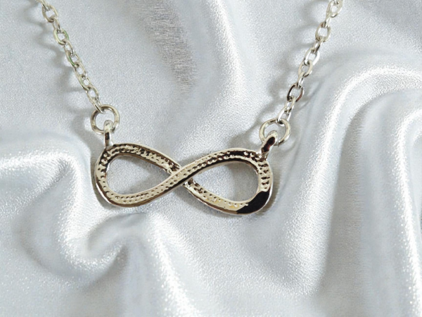 collier l'infini acier inoxydable